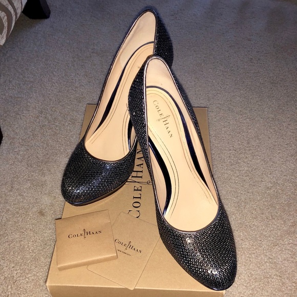 Cole Haan “Chelsea” sequin pumps w/Nike Air - Picture 3 of 8